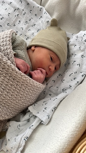 You are currently viewing Amadou Elias